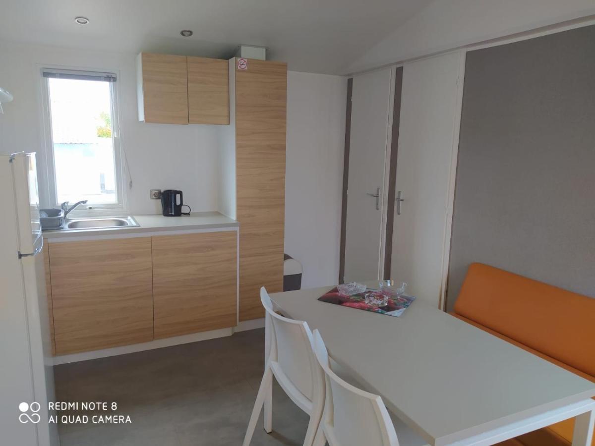 Mobile Homes By Kelair At Camping Sol A Go Go Saint-Hilaire-de-Riez Exterior photo